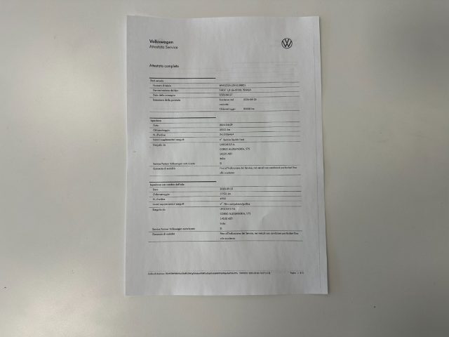 VOLKSWAGEN T-Roc usata, con USB