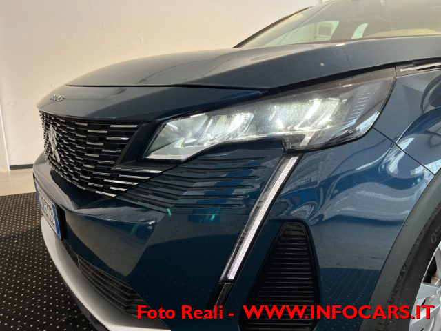 PEUGEOT 3008 usata, con Autoradio digitale
