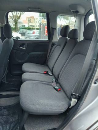 TOYOTA Yaris usata, con Controllo automatico clima