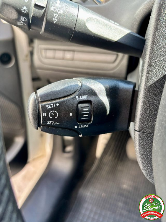 PEUGEOT 208 usata, con Lettore CD