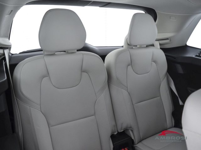 VOLVO XC90 usata 11