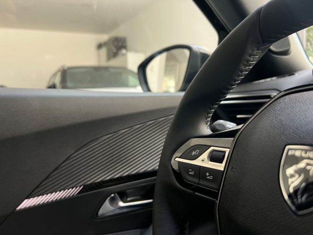PEUGEOT 2008 usata, con Servosterzo