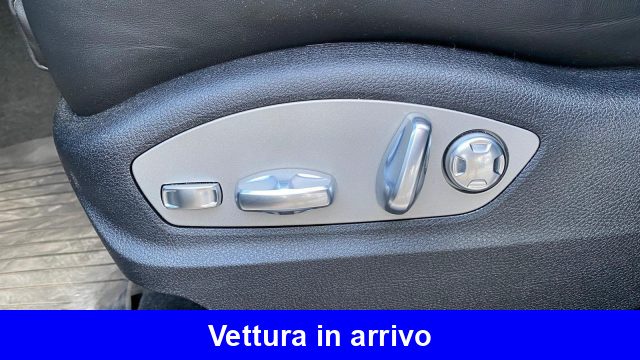 PORSCHE Macan usata, con Autoradio