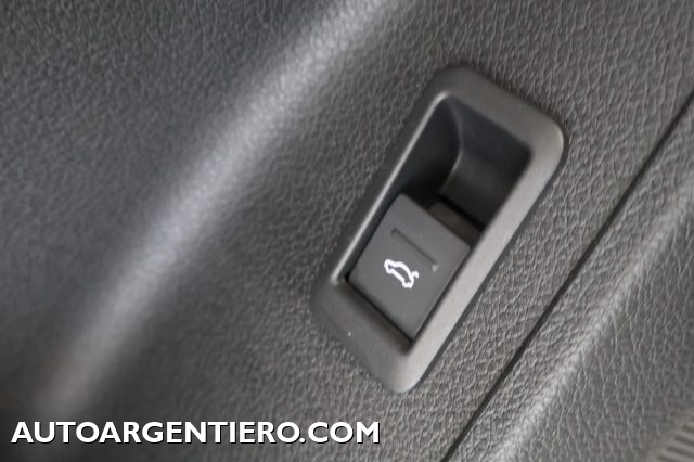 AUDI Q3 usata, con Luci diurne