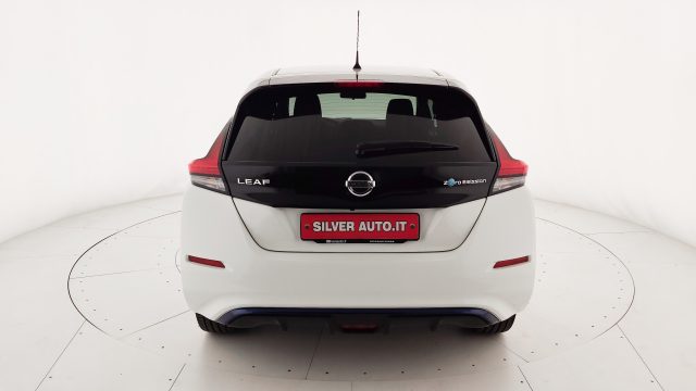 NISSAN Leaf usata, con Autoradio