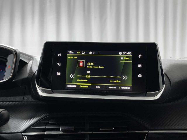PEUGEOT 2008 usata, con Frenata d