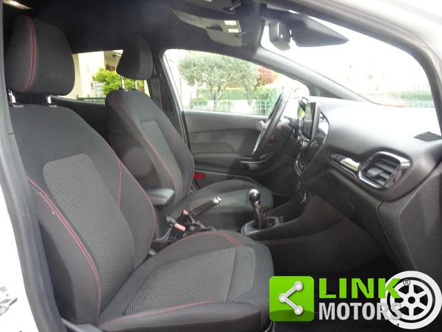 FORD Fiesta usata, con Bluetooth