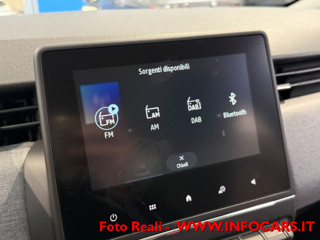 RENAULT Clio usata, con Volante in pelle