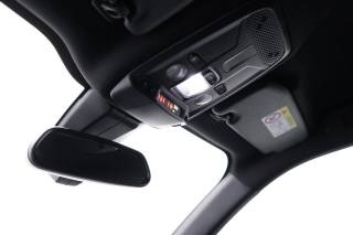 PEUGEOT 2008 usata, con Touch screen