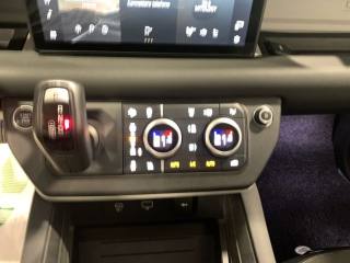 LAND ROVER Defender usata, con Interni in pelle