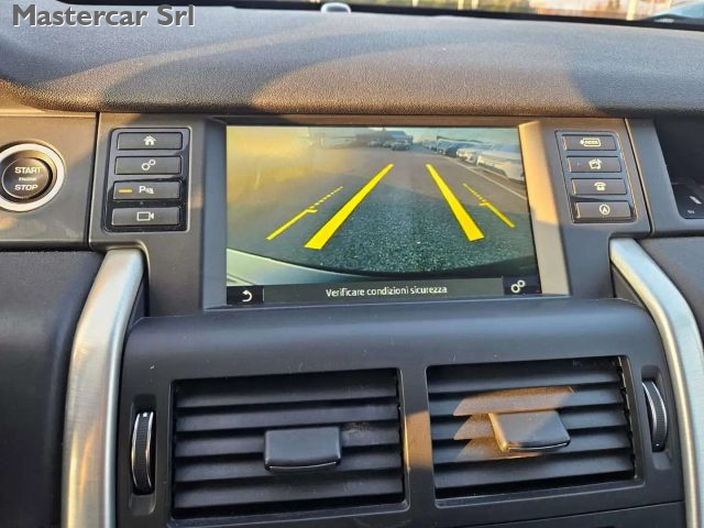 LAND ROVER Discovery Sport usata 11