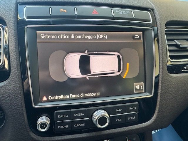 VOLKSWAGEN Touareg usata, con ESP