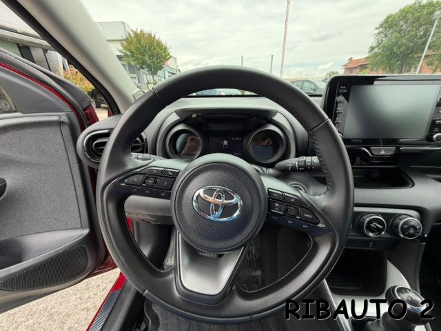 TOYOTA Yaris usata, con Touch screen