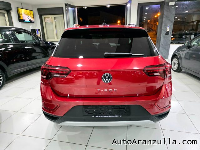 VOLKSWAGEN T-Roc usata, con Alzacristalli elettrici