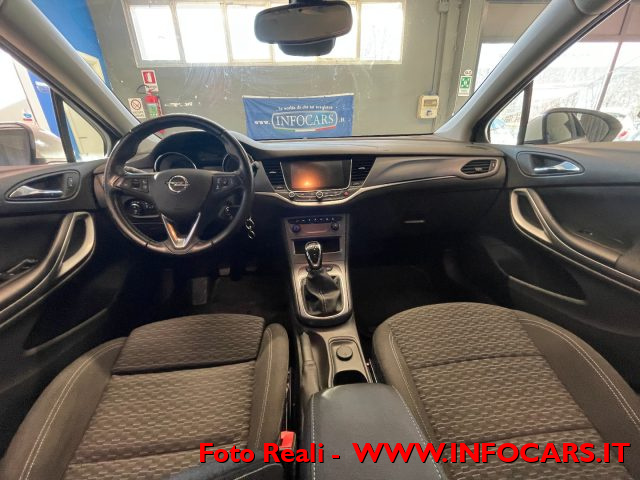 OPEL Astra usata, con Servosterzo