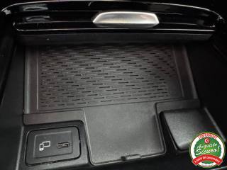 MERCEDES-BENZ GLA 200 usata, con Regolazione elettrica sedili