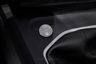 VOLKSWAGEN Golf Variant usata, con Fari LED