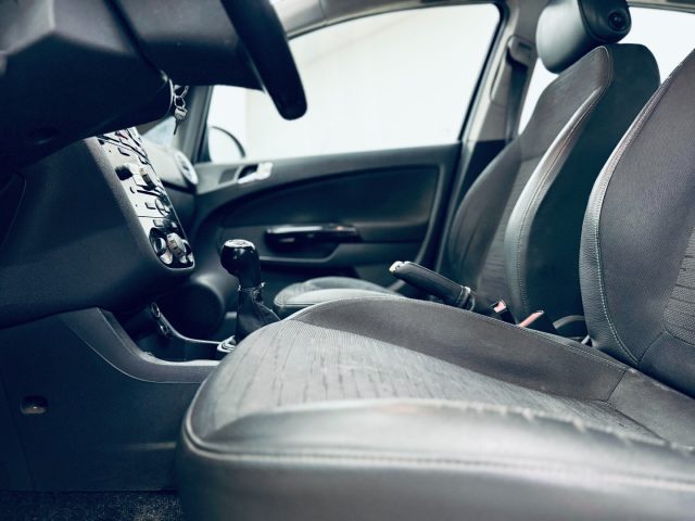 OPEL Corsa usata, con Chiusura centralizzata