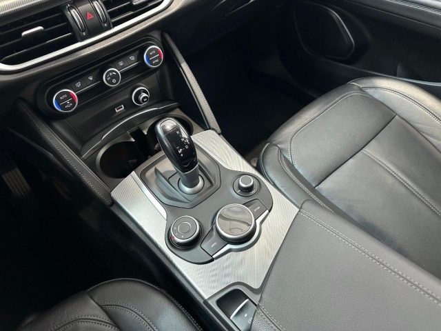 ALFA ROMEO Stelvio usata, con Controllo automatico clima