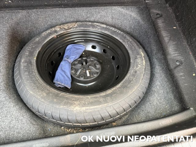 VOLKSWAGEN up! usata, con Lettore CD