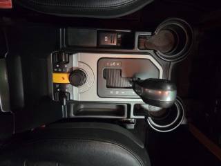 LAND ROVER Discovery usata, con Climatizzatore automatico, 2 zone