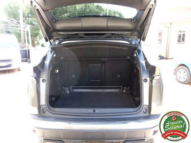 PEUGEOT 3008 usata, con Sensori di parcheggio anteriori