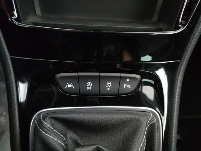 OPEL Astra usata, con Park Distance Control