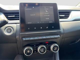 RENAULT Captur usata 16