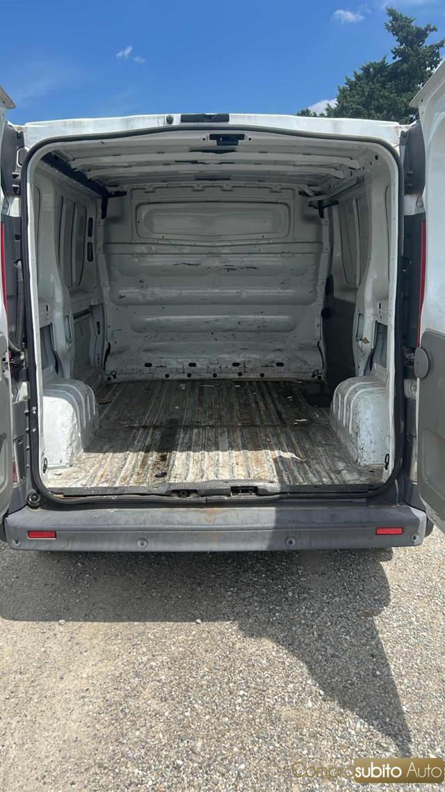 RENAULT Trafic usata, con Specchietti laterali elettrici