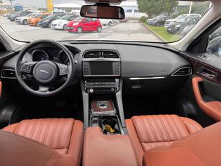 JAGUAR F-Pace usata, con Controllo automatico clima