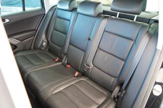 VOLKSWAGEN Tiguan usata, con Airbag testa