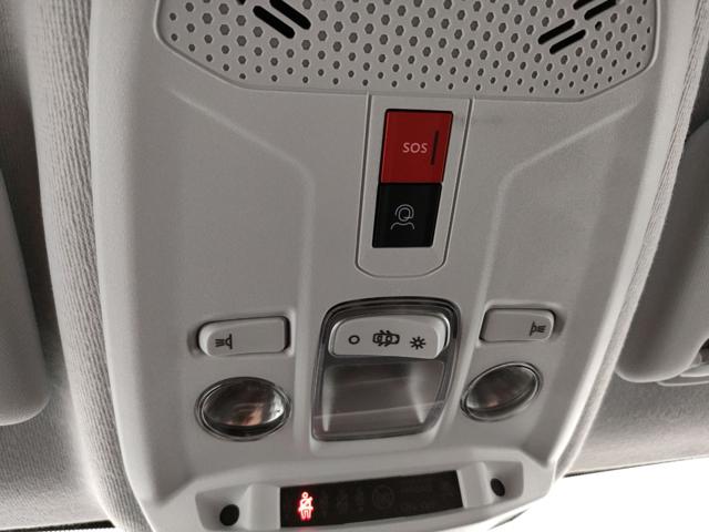 PEUGEOT 208 usata, con Volante in pelle