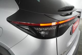 TOYOTA Yaris Cross usata 8