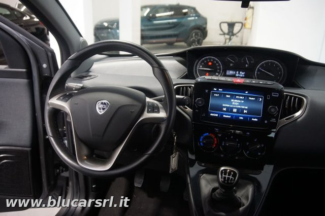 LANCIA Ypsilon usata, con Controllo trazione
