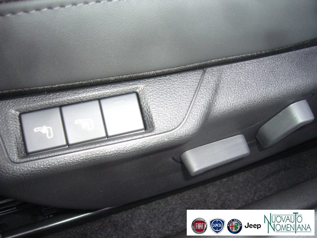 ALFA ROMEO Junior usata, con Fari LED
