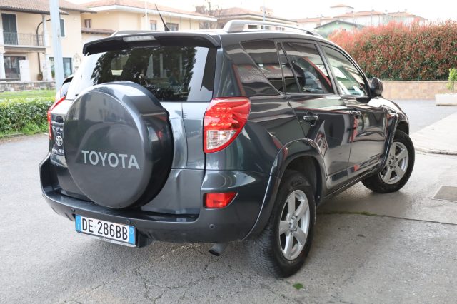 TOYOTA RAV 4 usata, con Climatizzatore