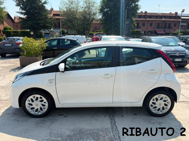 TOYOTA Aygo usata, con Vivavoce