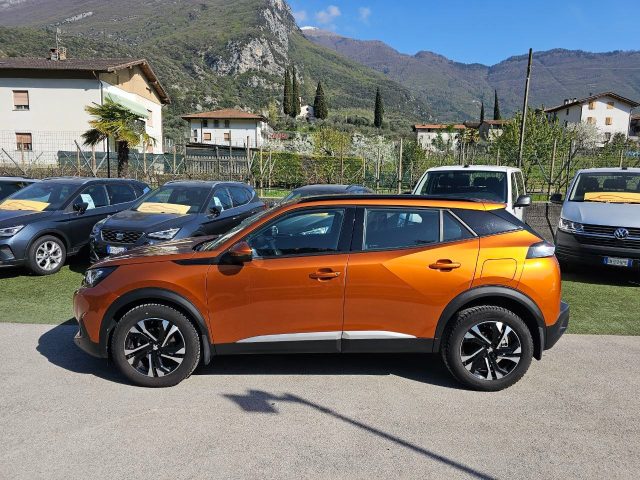 PEUGEOT 2008 usata, con Airbag