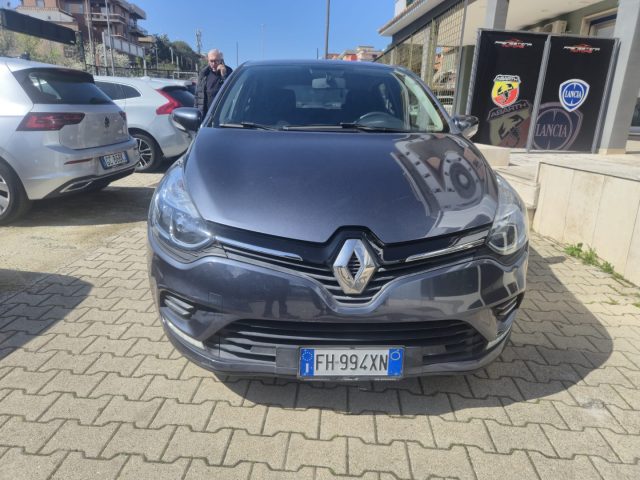 RENAULT Clio usata, con Airbag