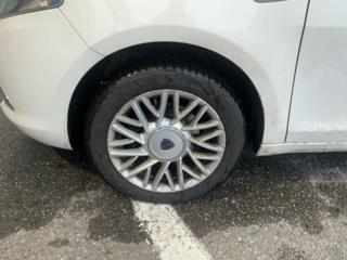 LANCIA Ypsilon usata, con Controllo trazione