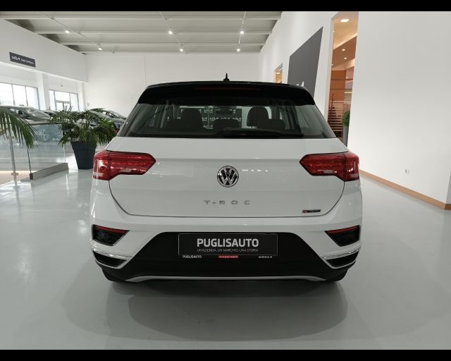 VOLKSWAGEN T-Roc usata, con Autoradio