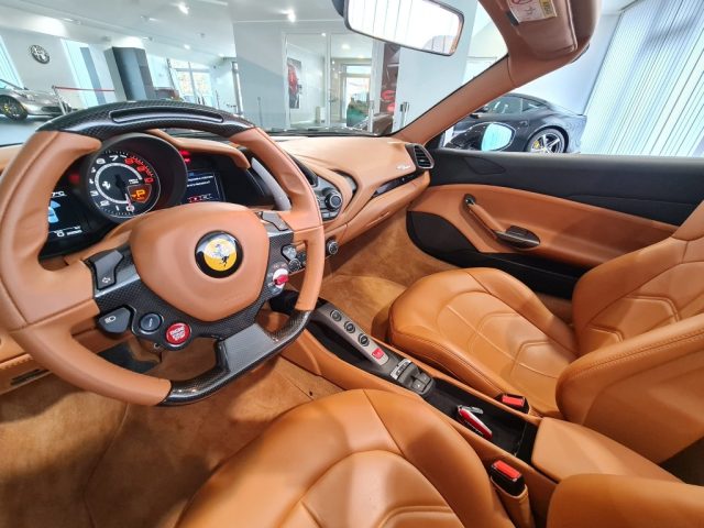 FERRARI 488 usata, con Bluetooth