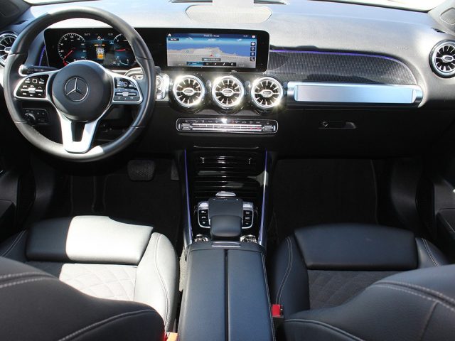MERCEDES-BENZ GLB 200 usata, con Sedili riscaldati
