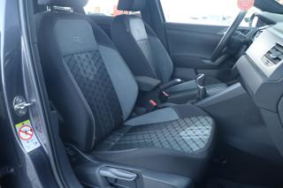 VOLKSWAGEN Taigo usata, con Luci diurne