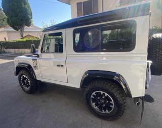LAND ROVER Defender usata 5