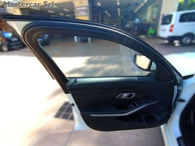 BMW 320 usata, con Controllo trazione