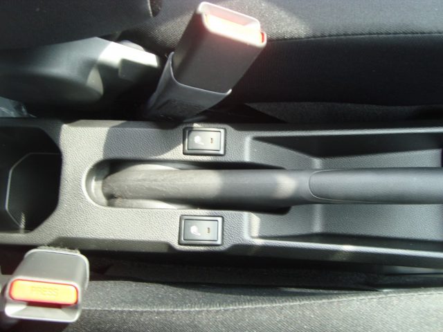 SUZUKI Ignis usata, con Boardcomputer