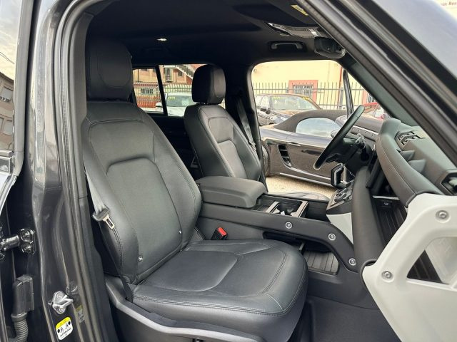 LAND ROVER Defender usata, con Autoradio