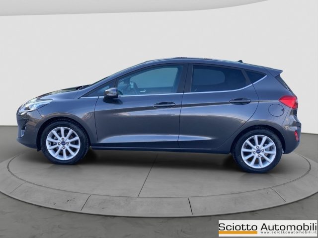 FORD Fiesta usata, con Autoradio