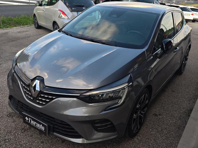 RENAULT Clio usata, con Autoradio